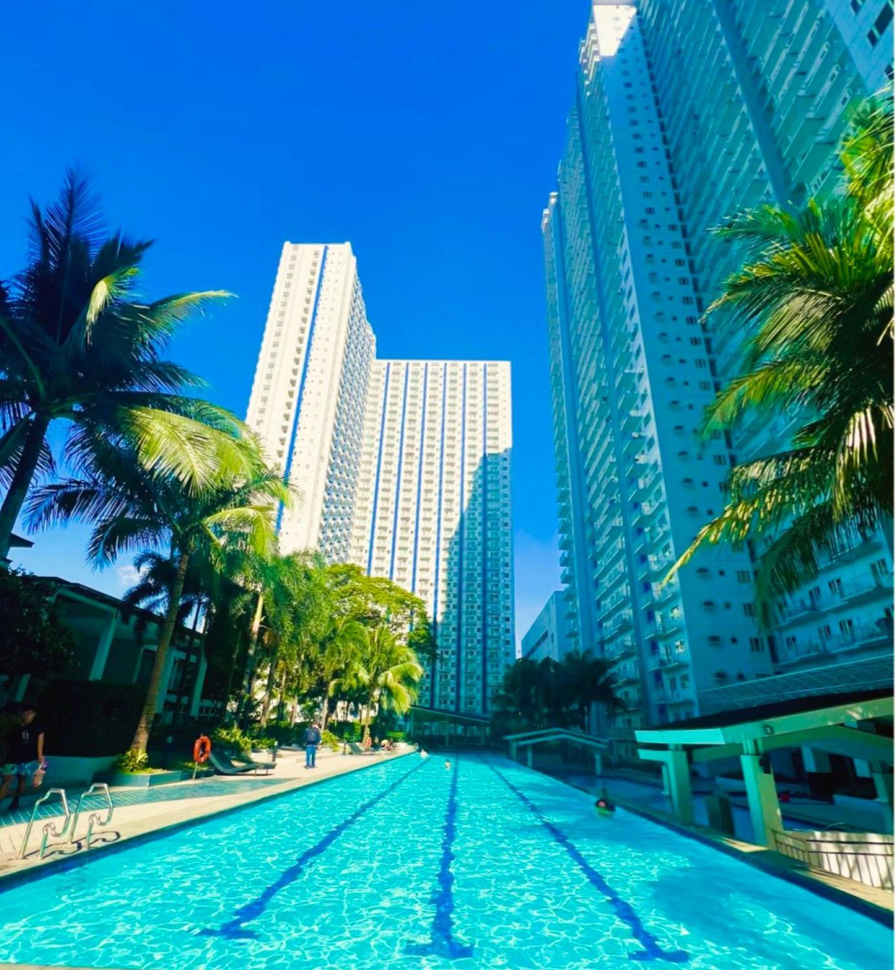 Grass Residences Rendezvous Sm North Edsa Qc Manille Extérieur photo